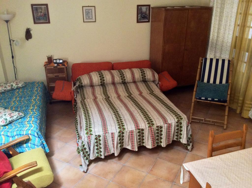 Cozy Apartment By The Sea Acireale Exterior foto